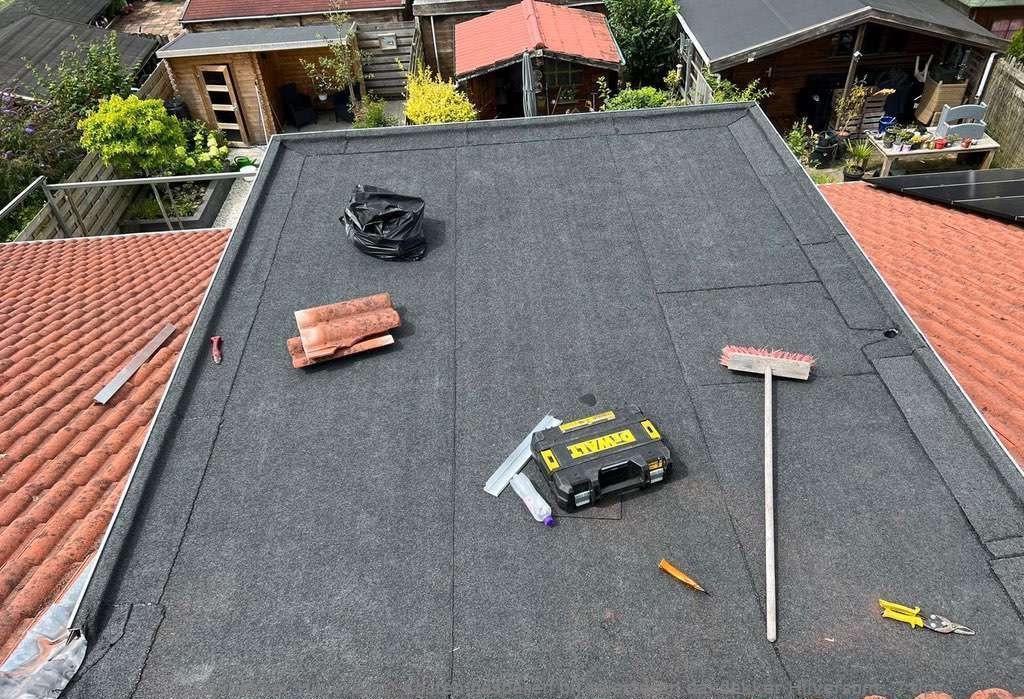 Kosten Besparen Bij Selecteren Dakdekker Hilversum